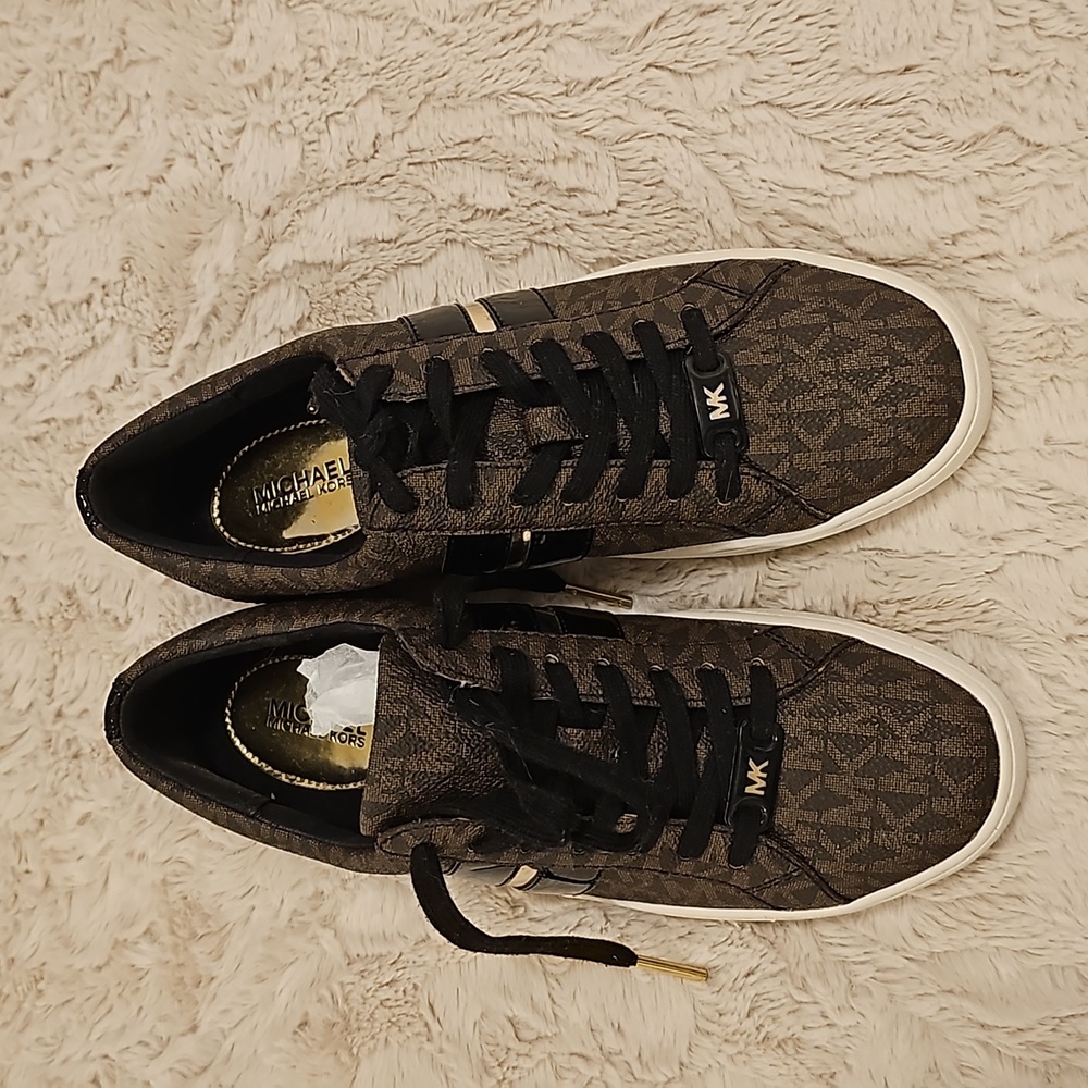 Micahel Kors Shoes